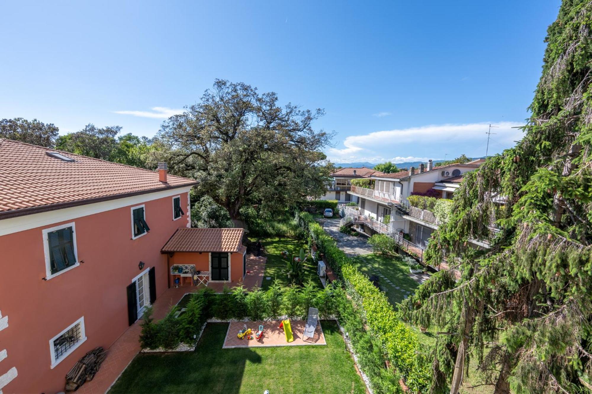 New Luxury 2Bdr Terrace, Views, Ac Apartment Marina Di Carrara Exterior photo