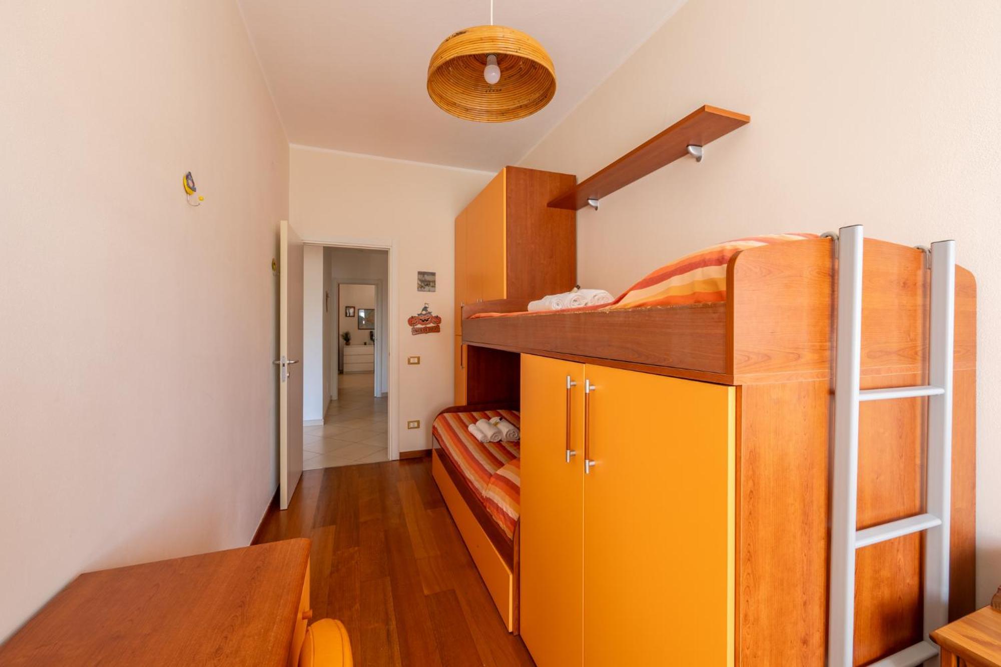 New Luxury 2Bdr Terrace, Views, Ac Apartment Marina Di Carrara Exterior photo